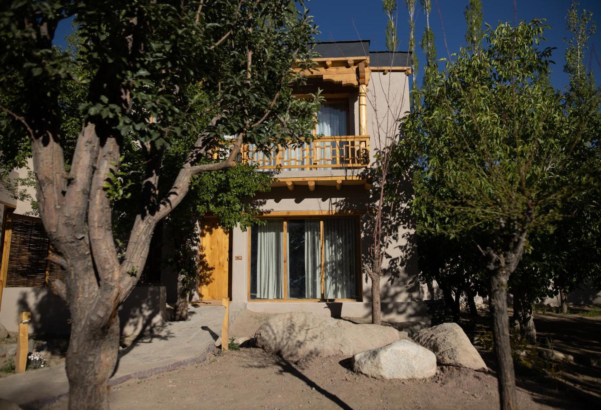 Dolkhar Resort Leh Bagian luar foto